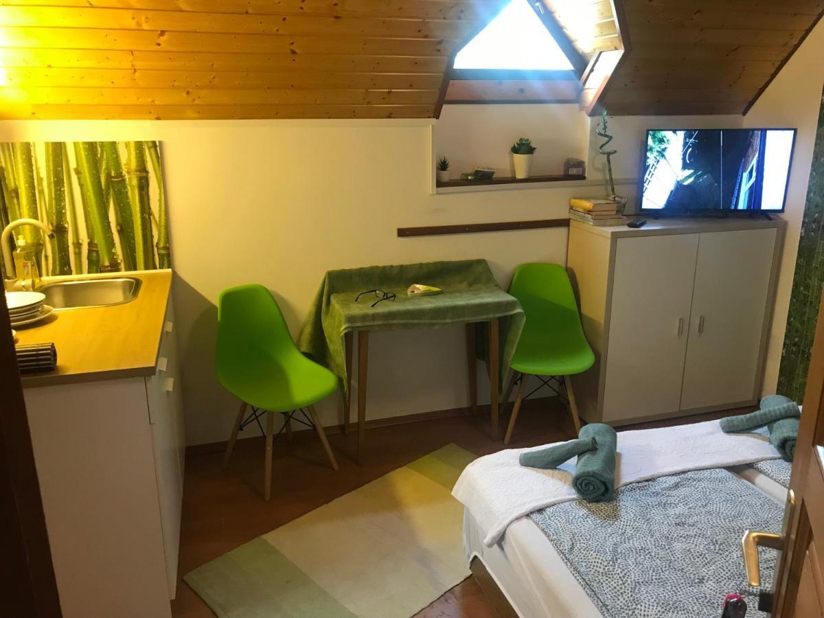 Balaton Garden Apartment บาลาตองโยรอค ภายนอก รูปภาพ
