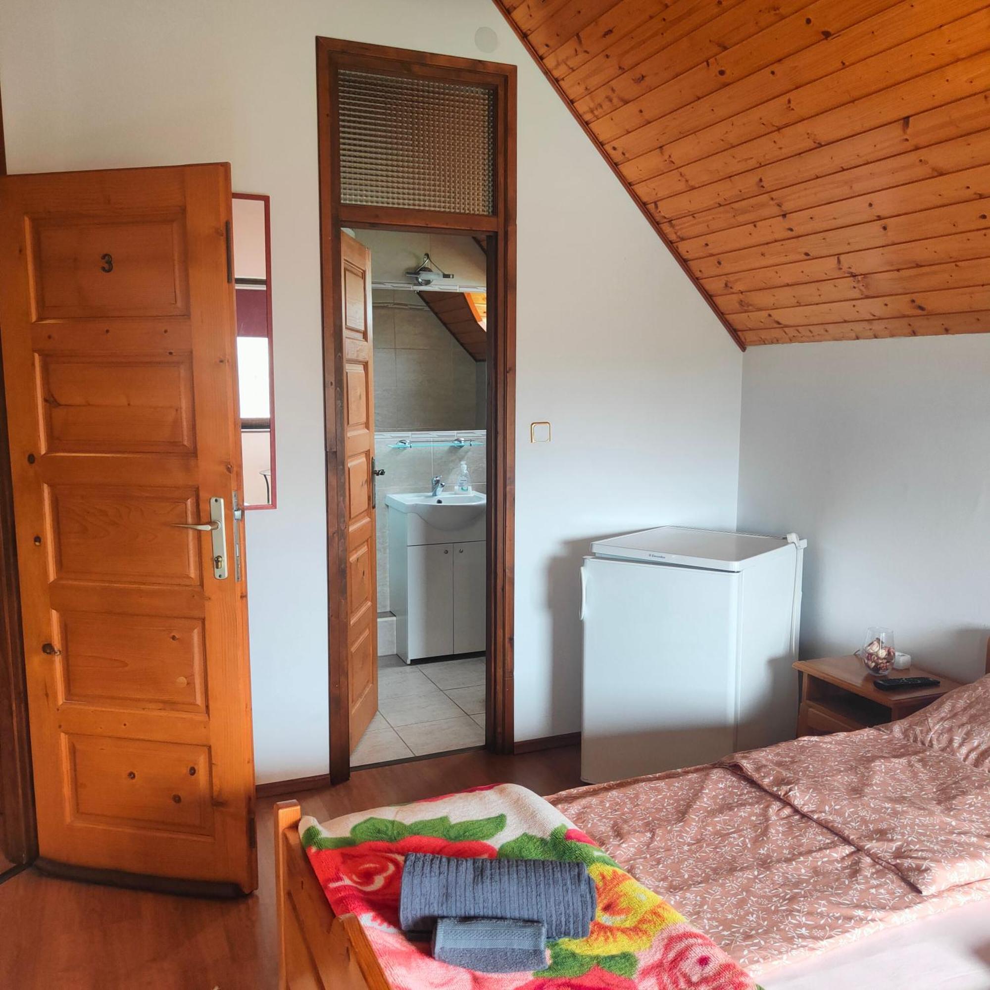 Balaton Garden Apartment บาลาตองโยรอค ภายนอก รูปภาพ